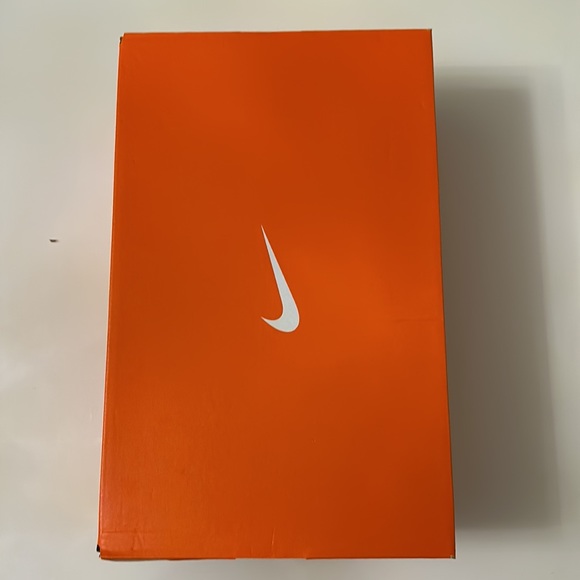 Nike Training shoes - Picture 8 of 8